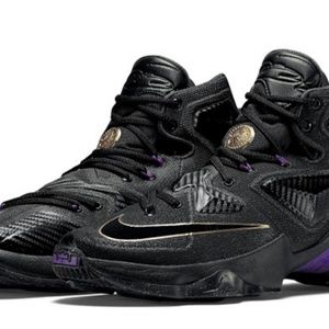 SOLD. NewNike Lebron XIII 13 807219-007 P